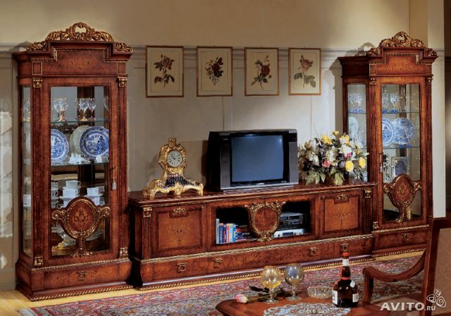 Элитная мебель из Италии, итальянская мебель, мебельный тур в Италию – Дом «Гранат»